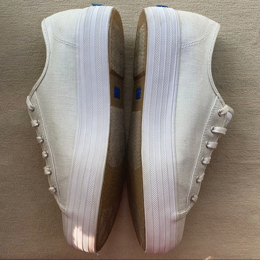Woman’s KEDS Triple Kick Met Silver Sneakers Size 7 Only Worn Once! - Picture 6 of 12